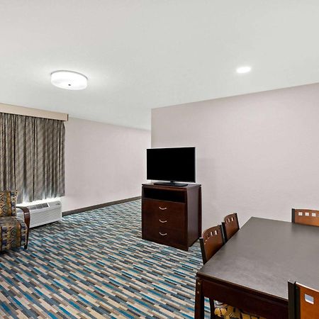Days Inn & Suites By Wyndham Mesa Near Phoenix Eksteriør bilde