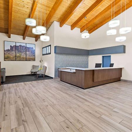 Days Inn & Suites By Wyndham Mesa Near Phoenix Eksteriør bilde