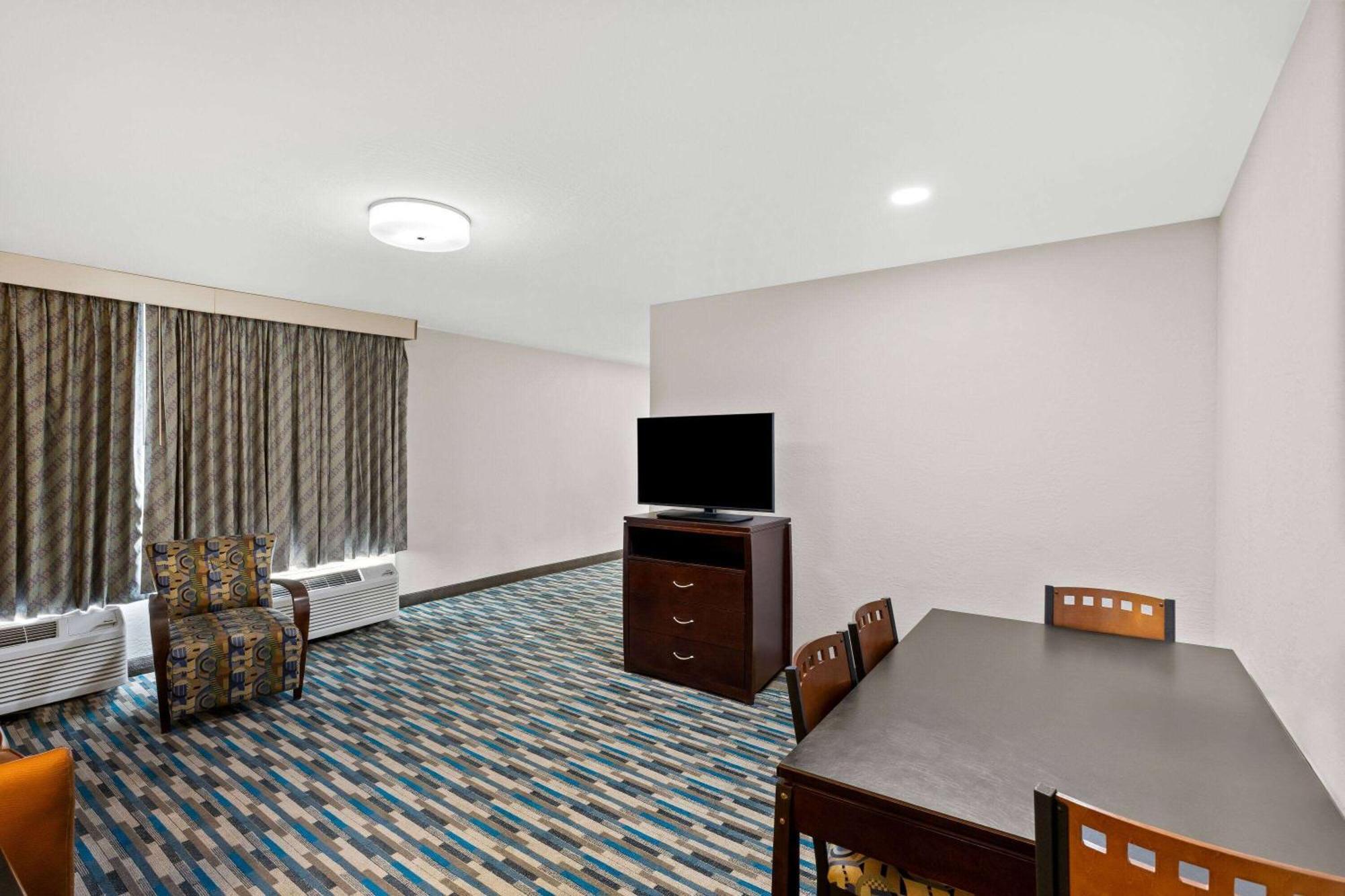 Days Inn & Suites By Wyndham Mesa Near Phoenix Eksteriør bilde