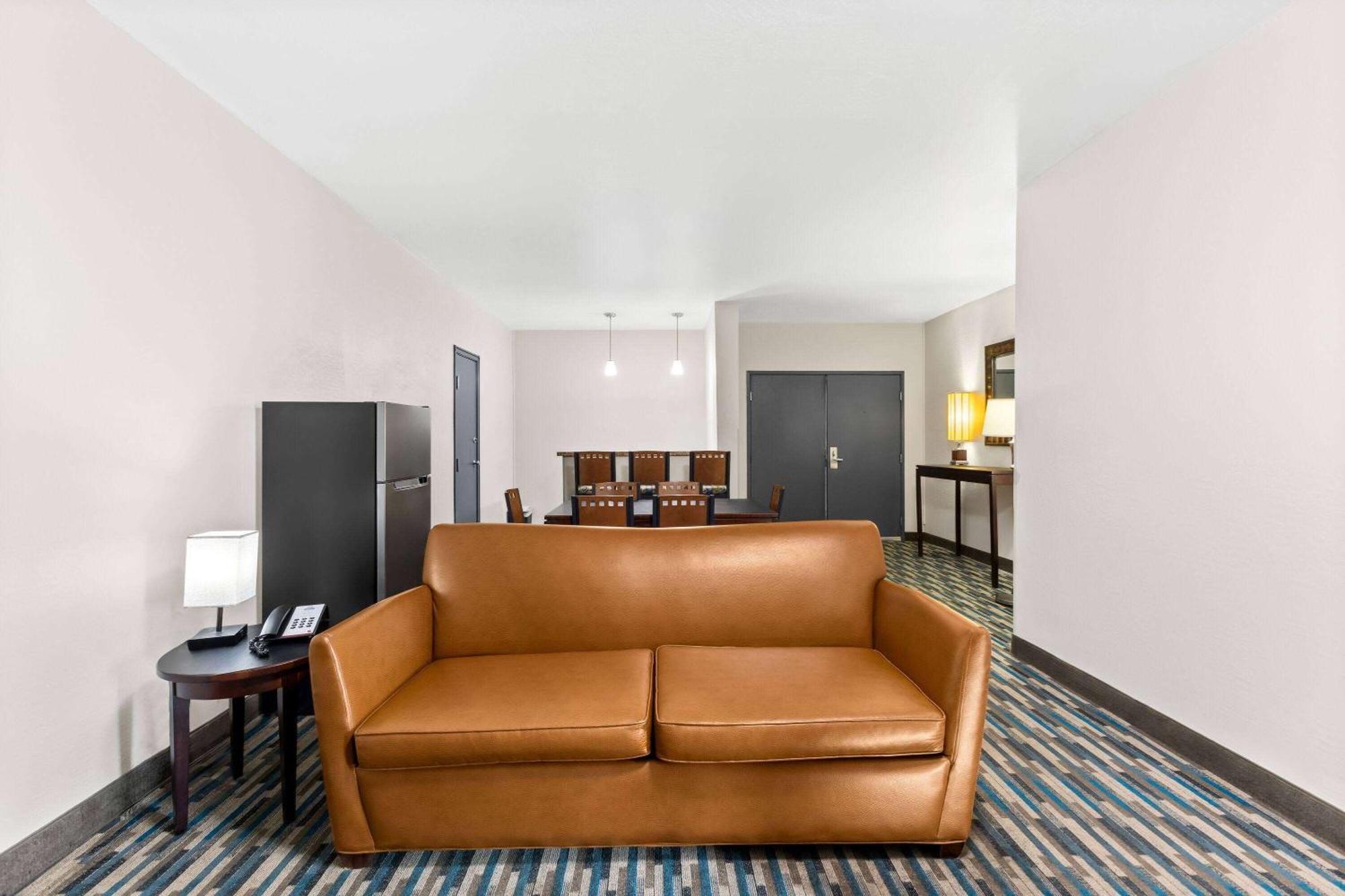 Days Inn & Suites By Wyndham Mesa Near Phoenix Eksteriør bilde