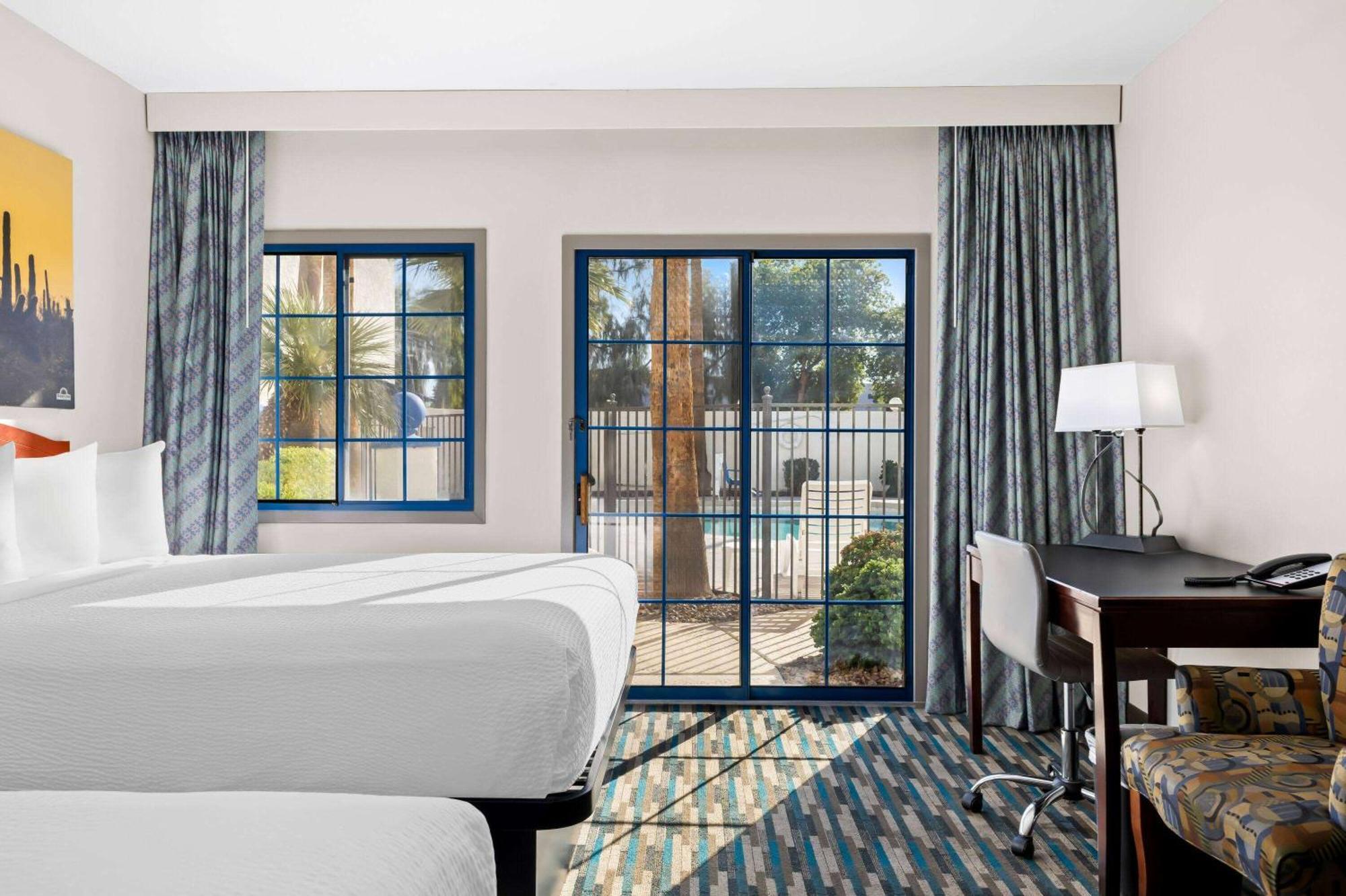 Days Inn & Suites By Wyndham Mesa Near Phoenix Eksteriør bilde
