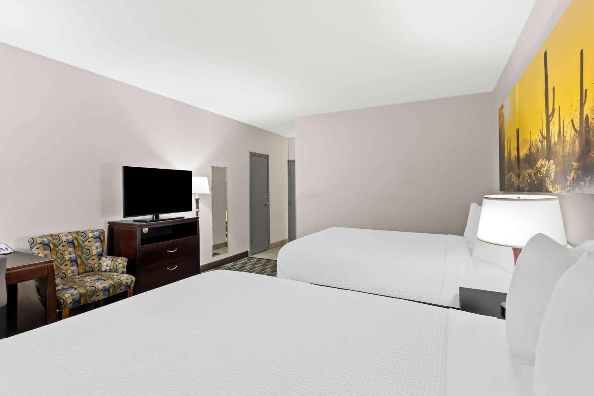 Days Inn & Suites By Wyndham Mesa Near Phoenix Eksteriør bilde