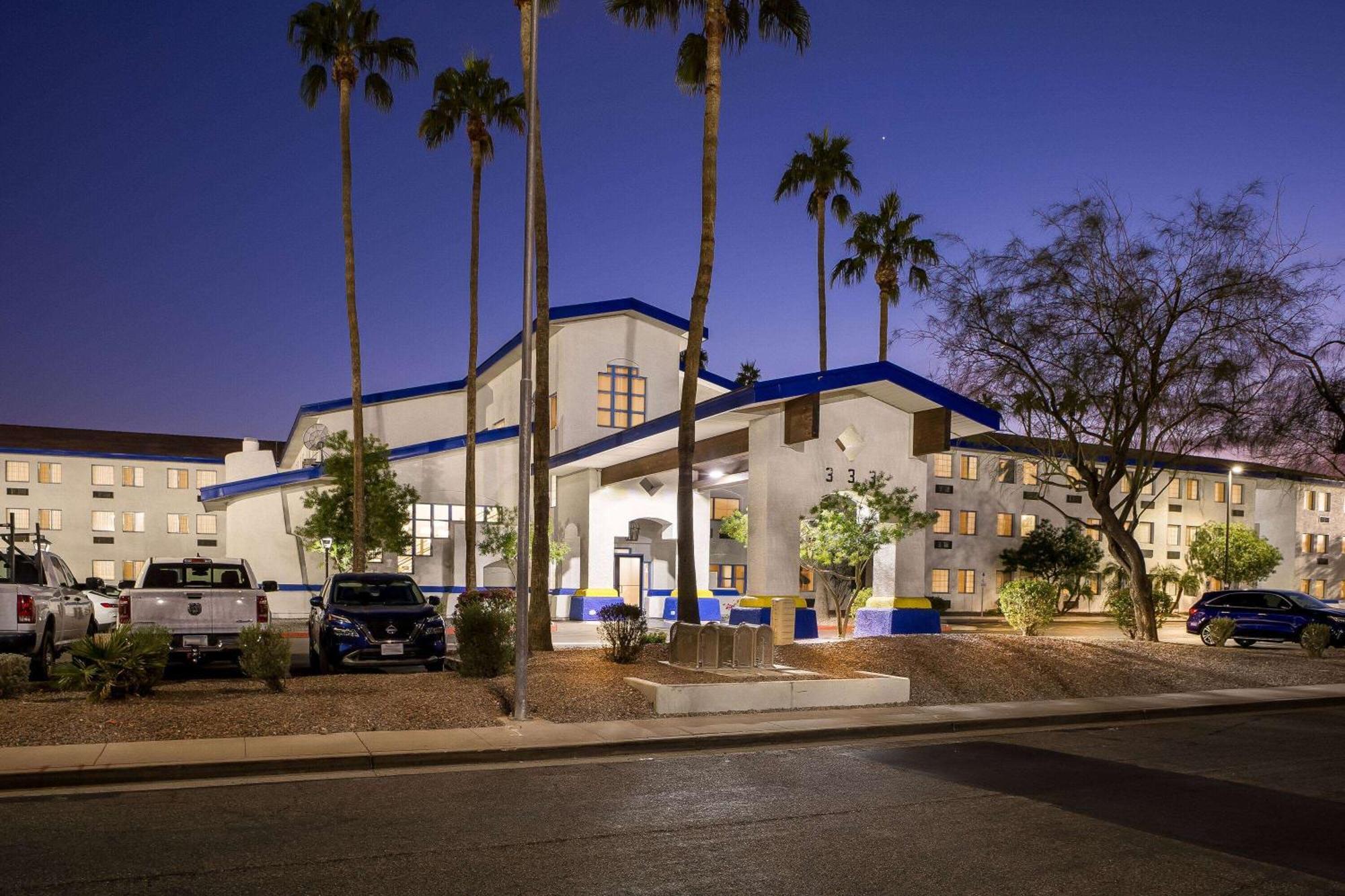 Days Inn & Suites By Wyndham Mesa Near Phoenix Eksteriør bilde